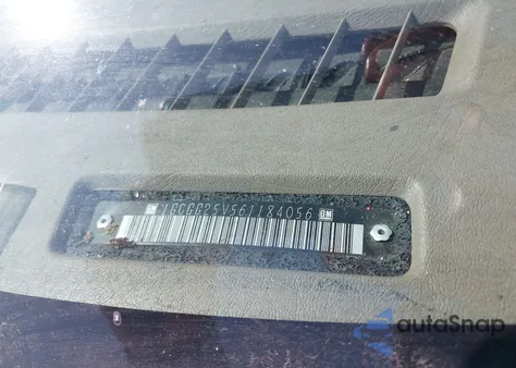 2006 Chevrolet Express Work Van from USA, damaged, VIN 1GCGG25V561184056